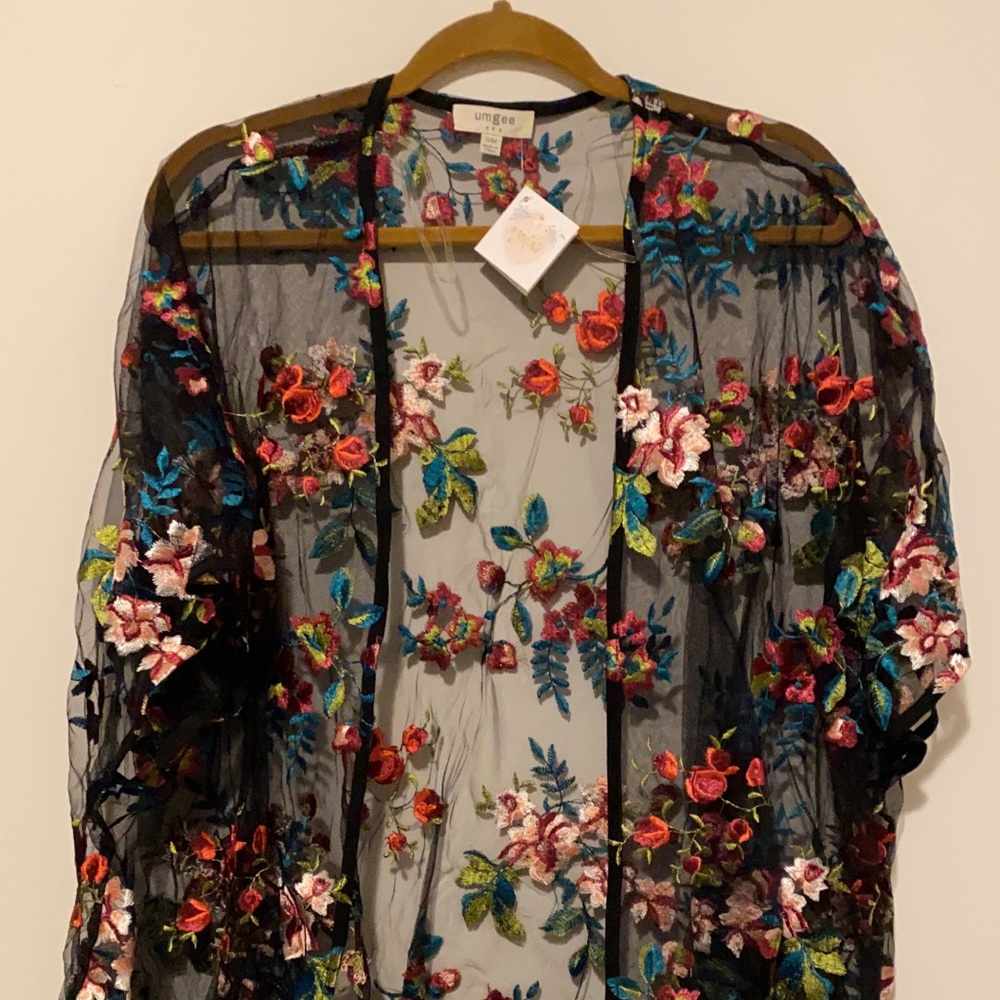 Umgee Embroidered Kimono
